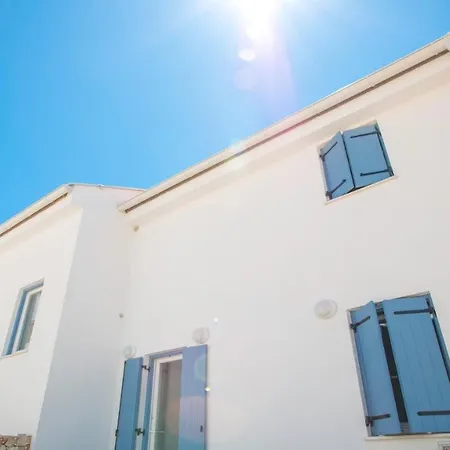 Deluxe With Gallery Affittacamere Cres